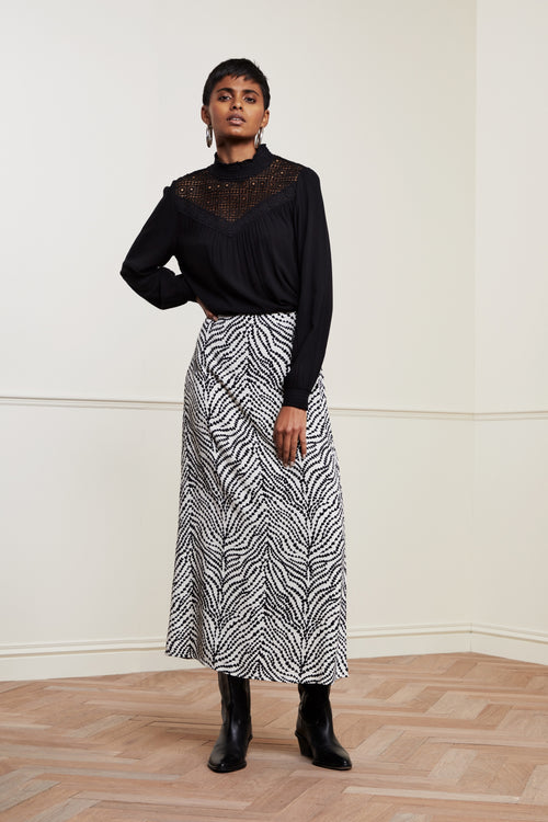 Laurie Skirt | Cream White/Black